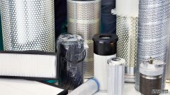 欧亿更换液压滤芯的主要步骤分为以下几步